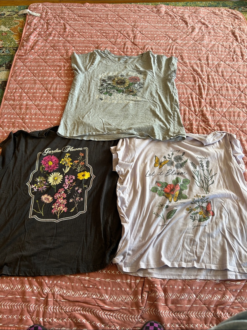 Source Unknown Floral Graphic Tee Trio — Black, Light Gray, Lavender